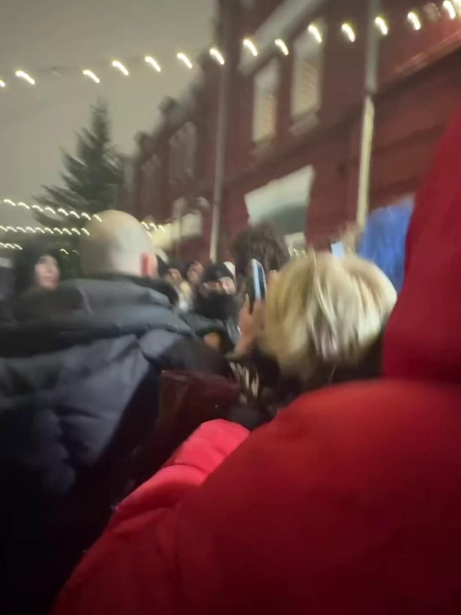 @Дочь Дезмерида