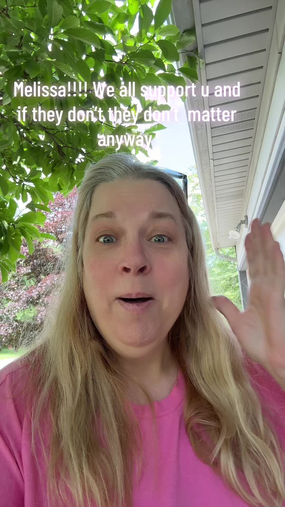 @Queenlovefrogs