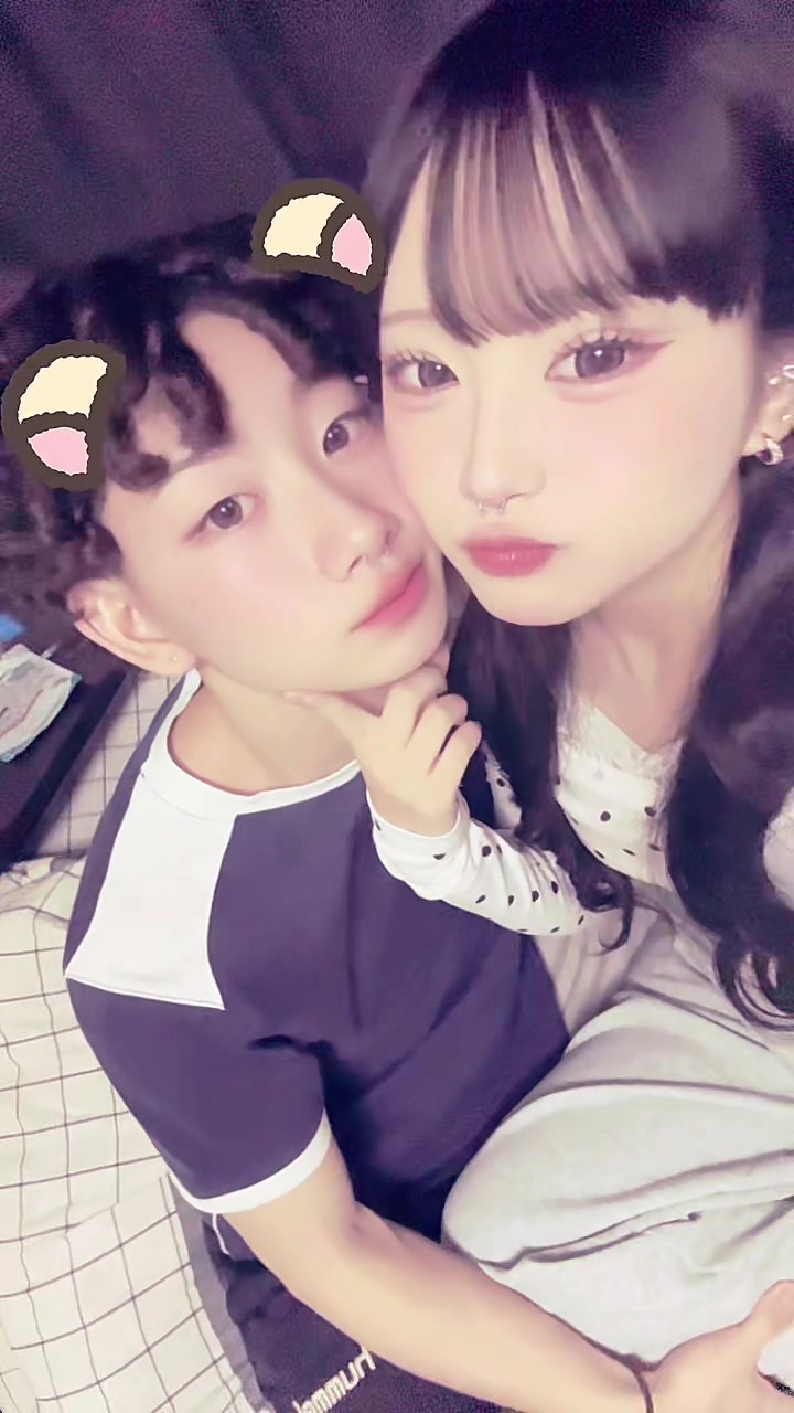 @ア ヤ ノ