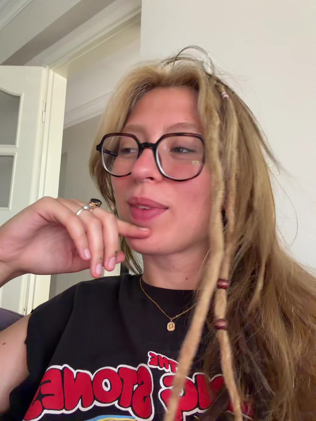 @poetleyla