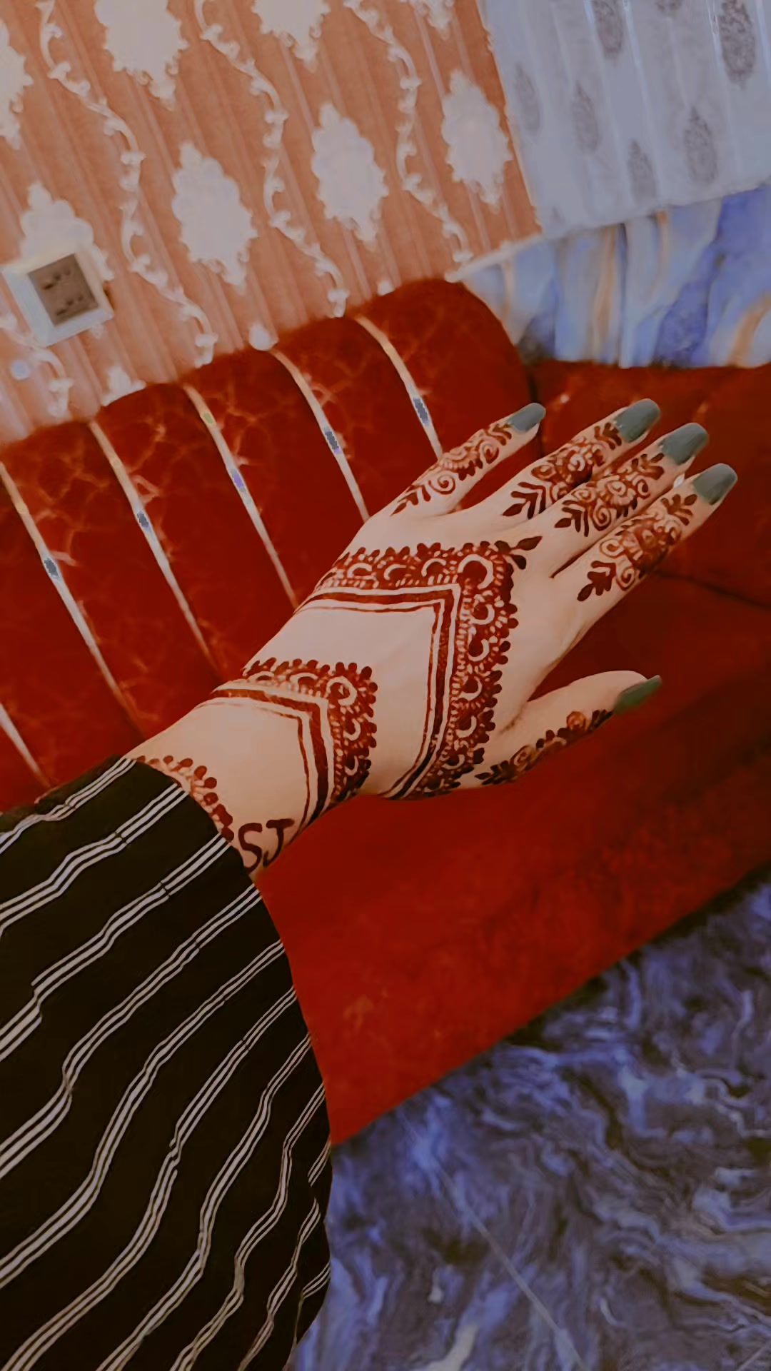 @Zehra