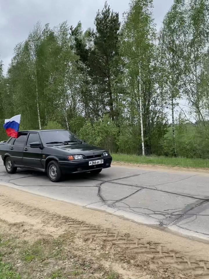 @тот самый на 15 ке 🖤
