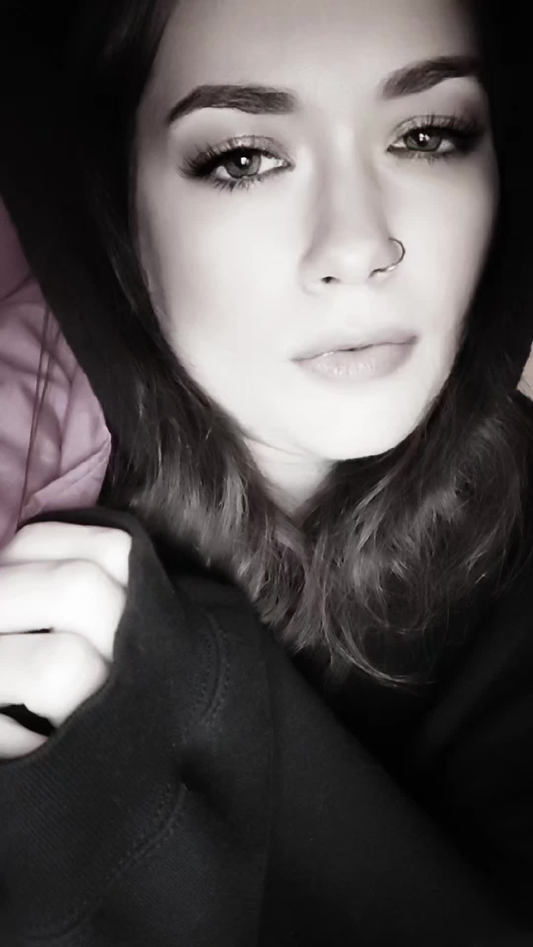 @🖤🩷EtherealVeilQueen🩷🖤