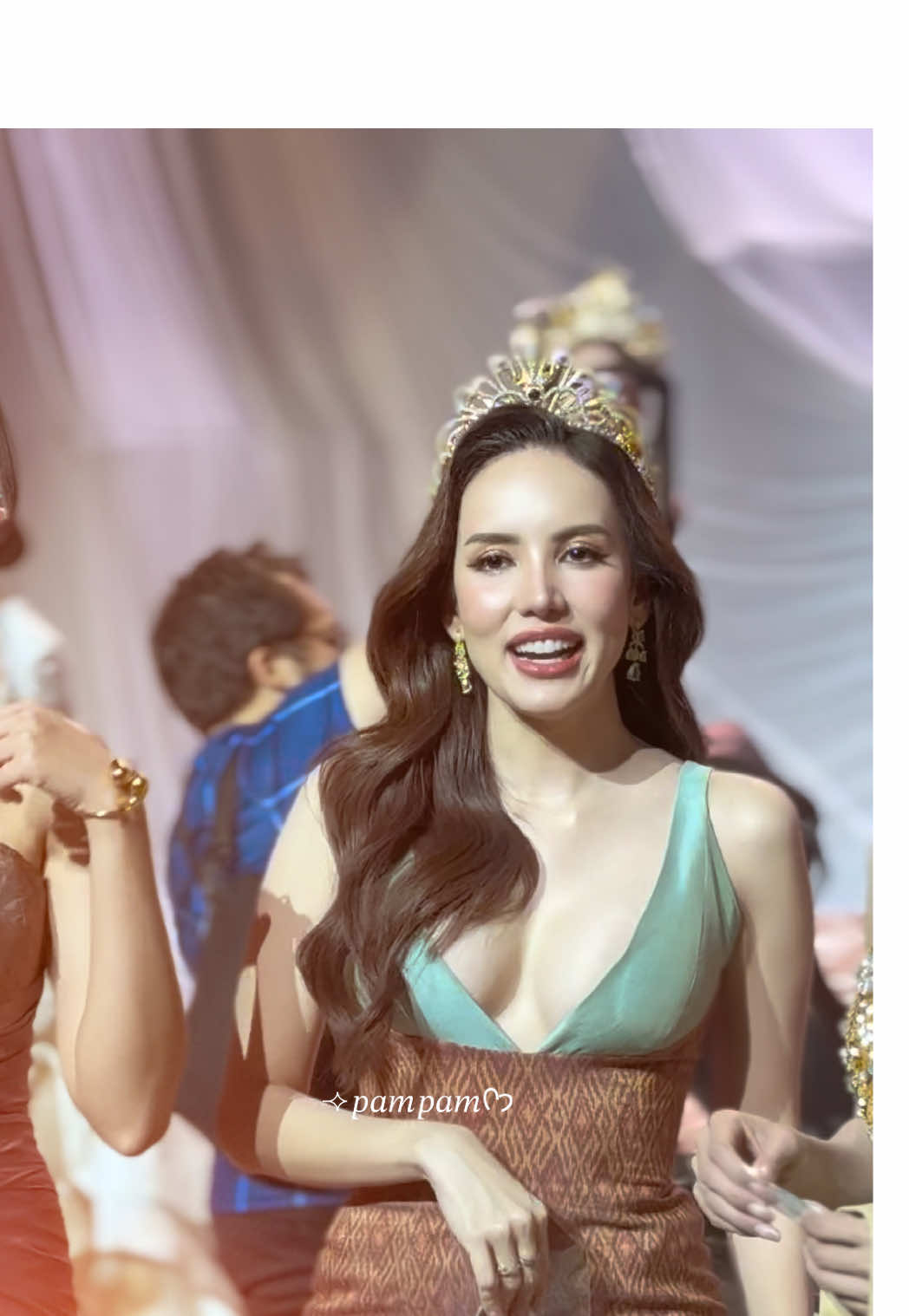 @แพมแพม