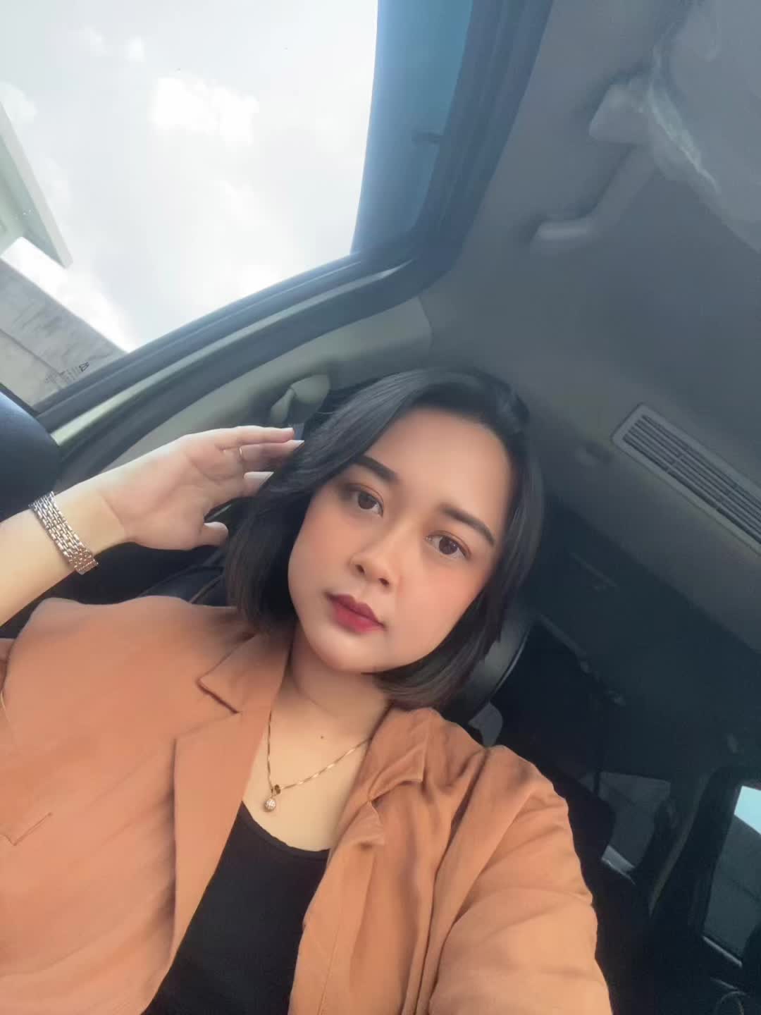 @Nisapeb