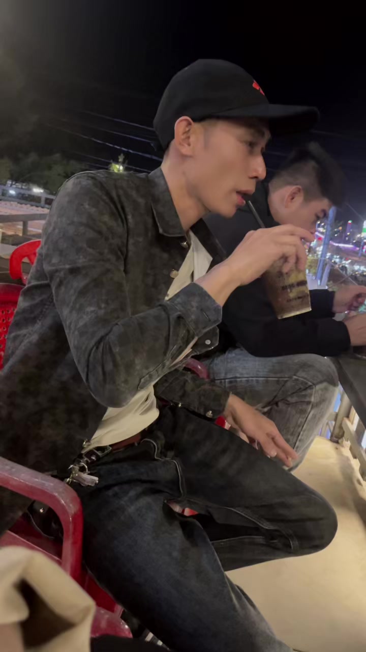@Ph&uacute;c Bồ ✅