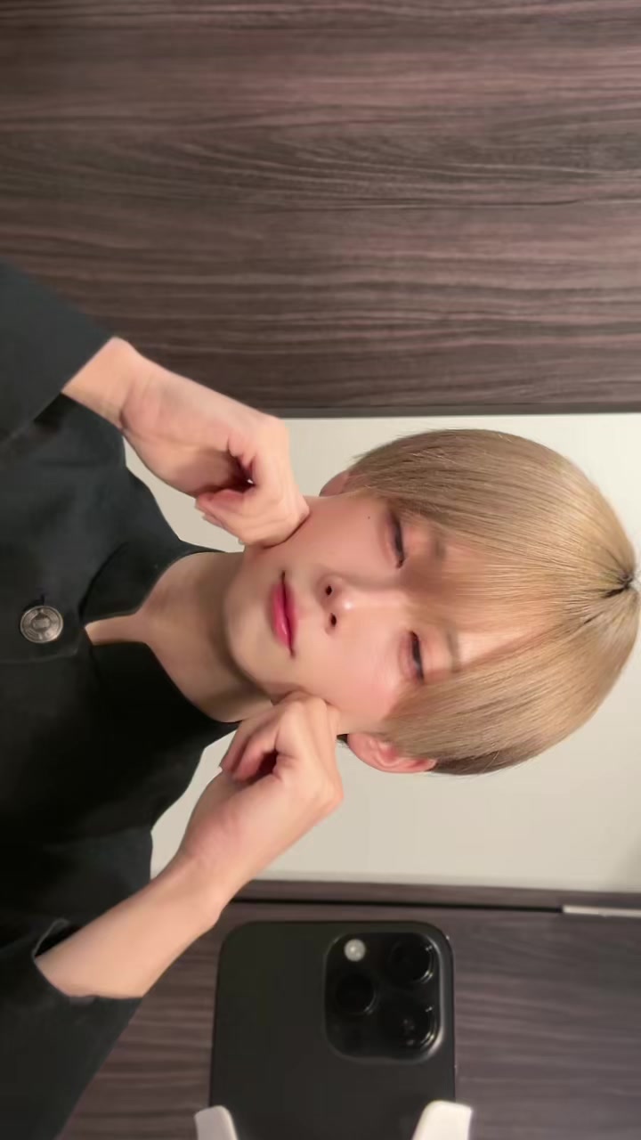 @たく