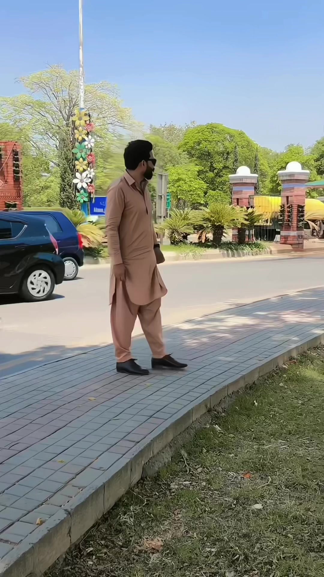 @Dewan Shahid Fareed Chishti 💫