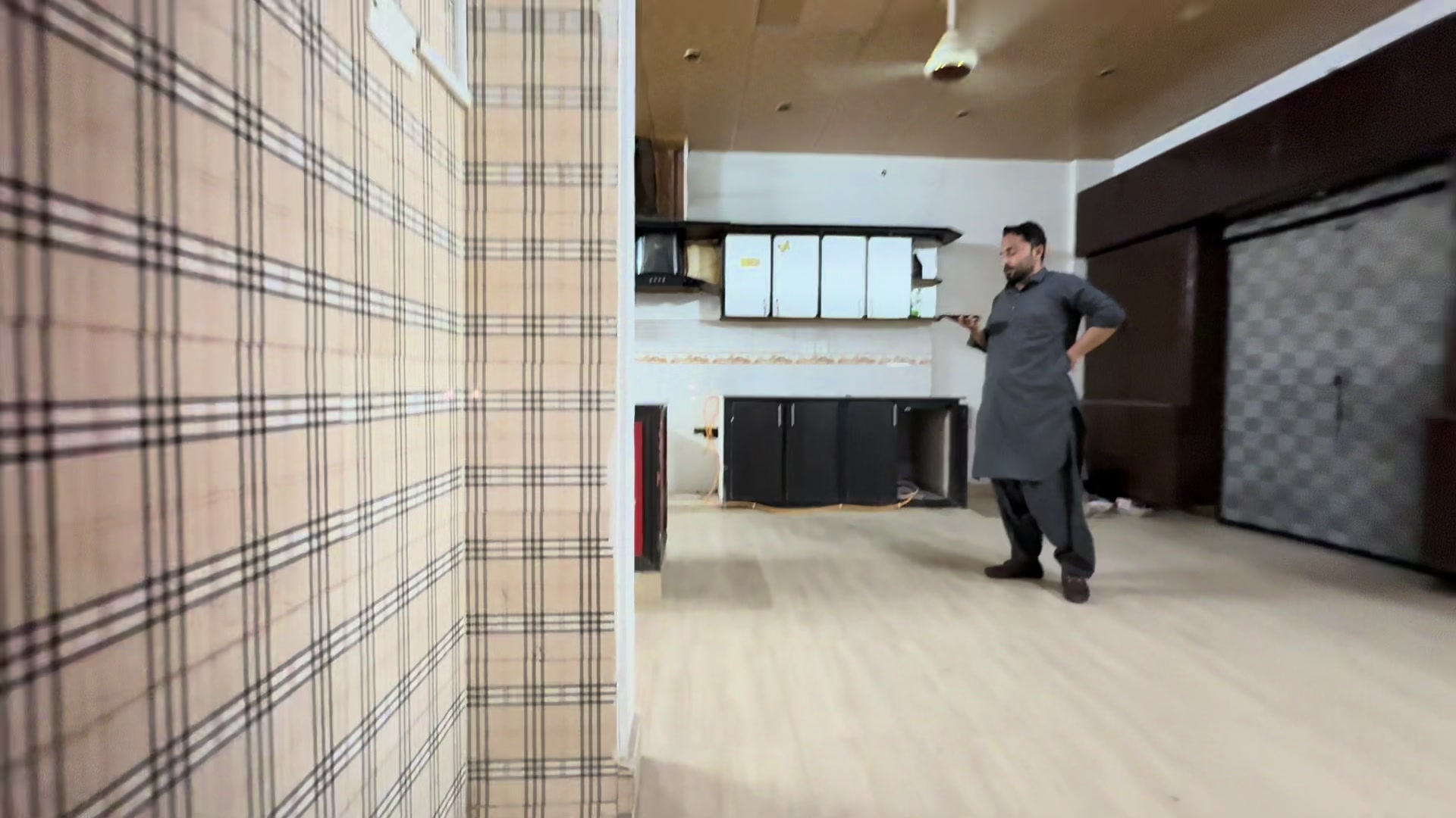 @Real Estate & Construction W..