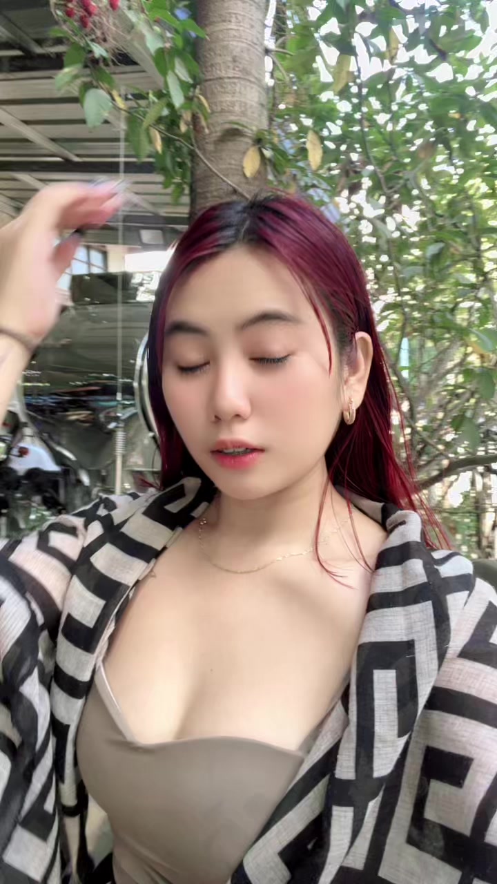 @𝚂𝚑𝚒
