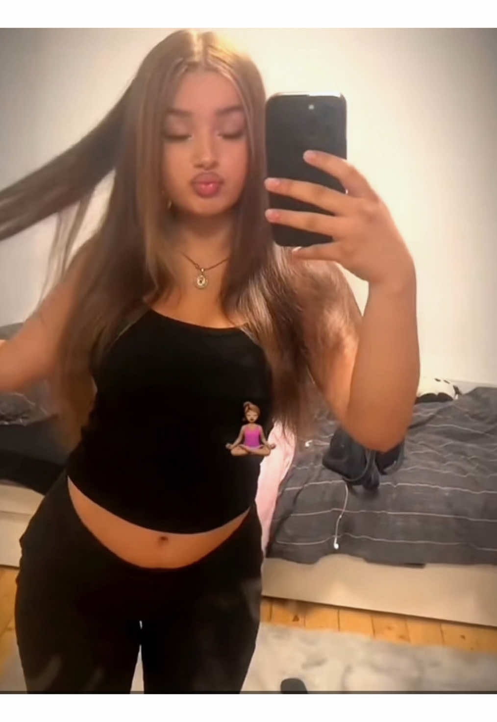 @𝒄𝒉𝒊𝒂𝒓𝒂
