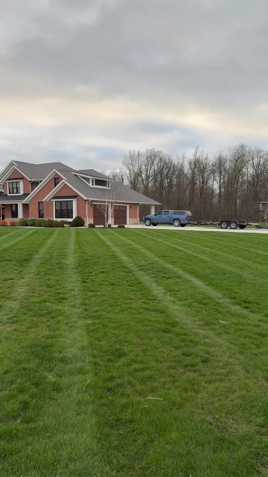 @LEGENDARY LAWNCARE