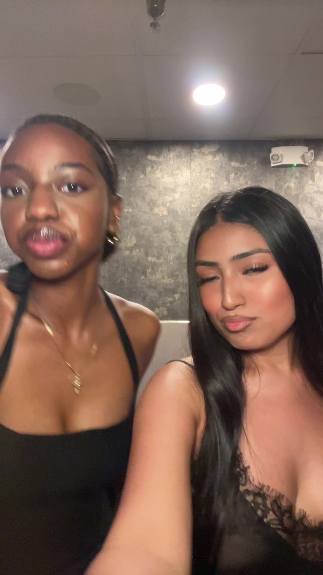 @yasminromann