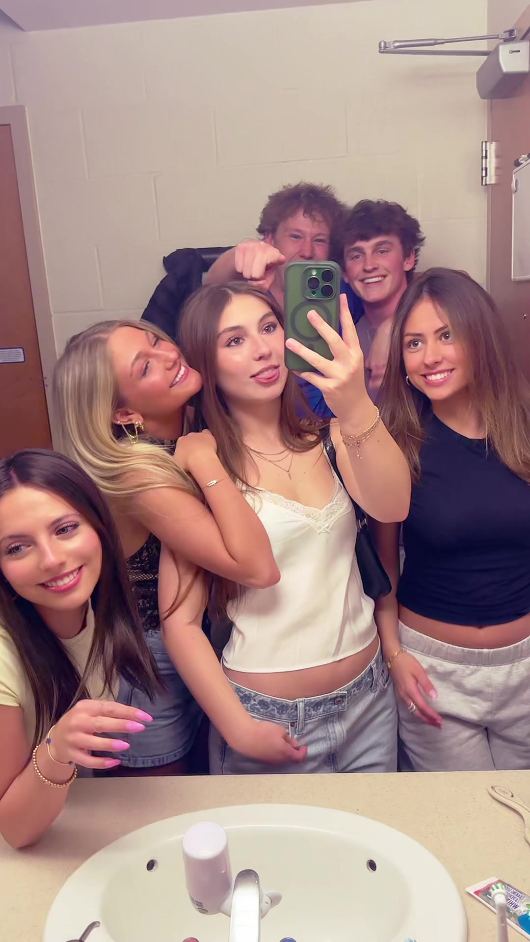 @avacatherineee