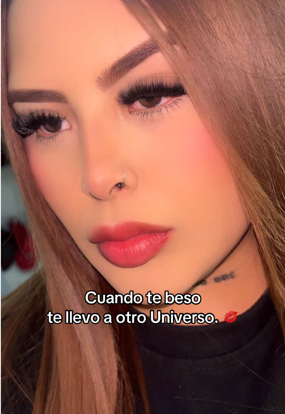 @𝒱