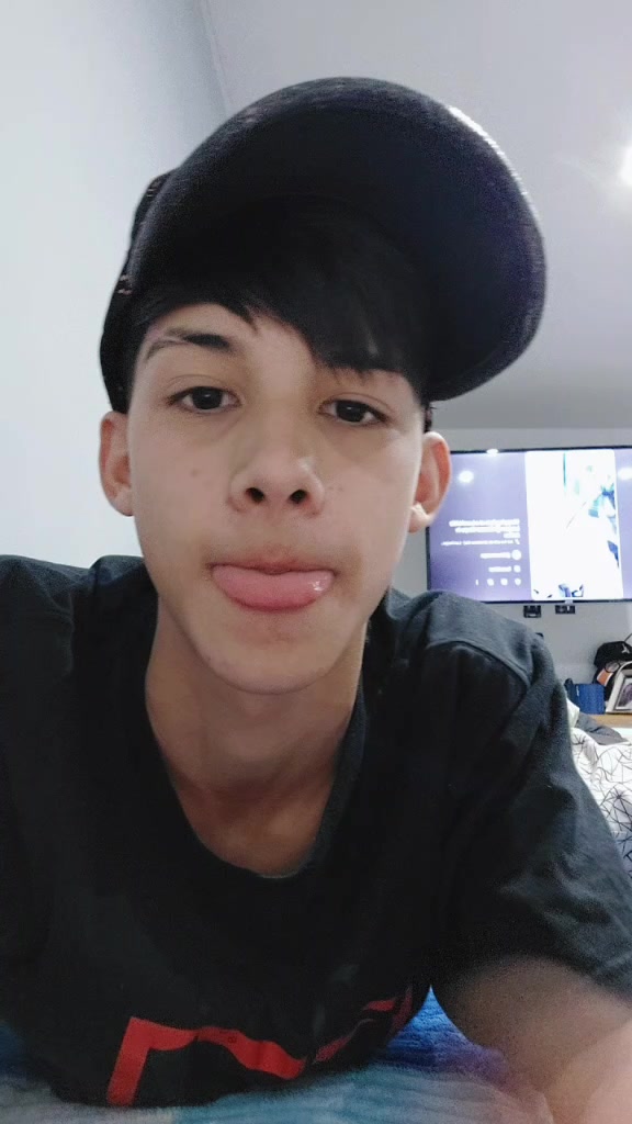 @laureanookk_