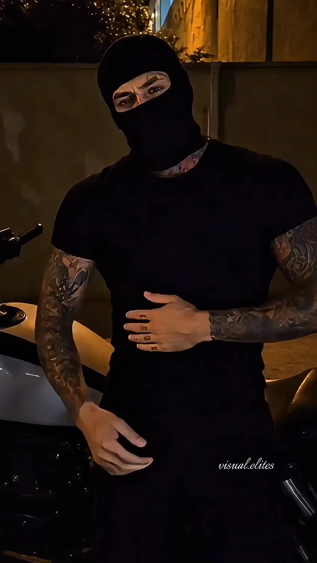 @𝖒𝖔𝖓𝖎