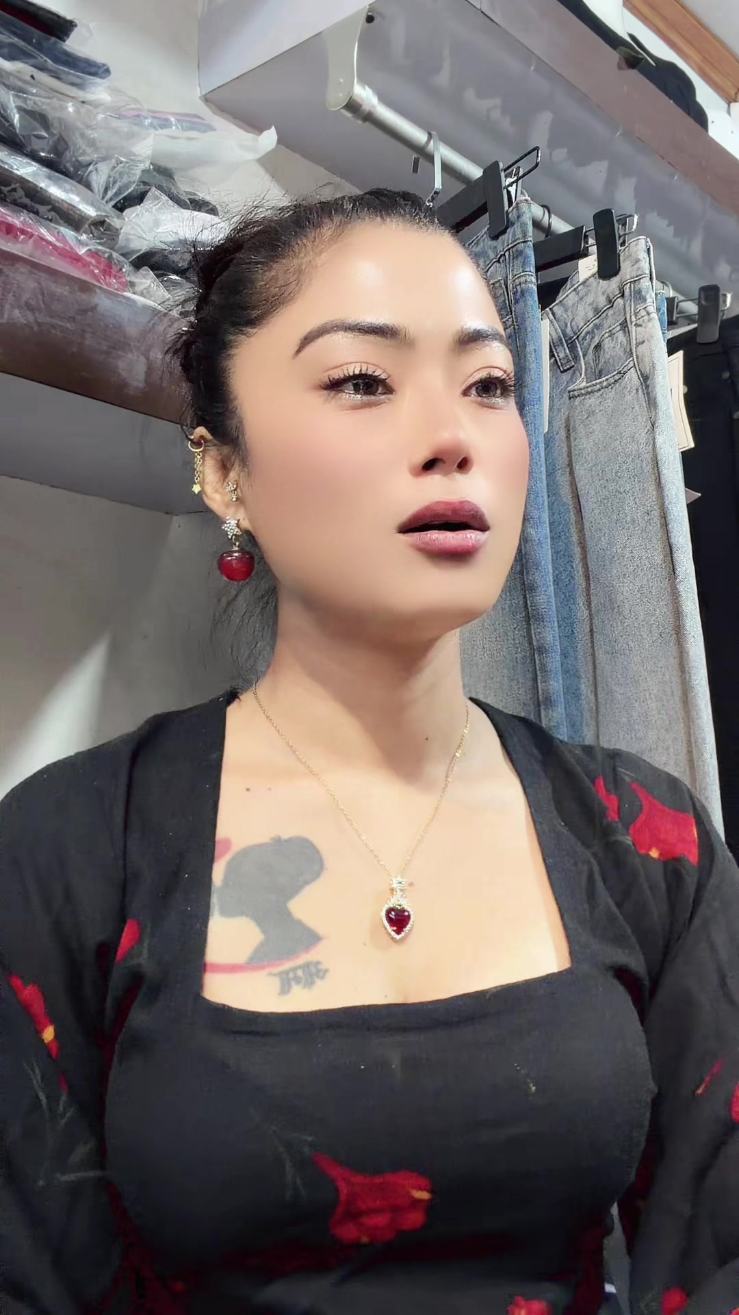 @𝐂𝐡𝐚𝐡𝐚𝐧𝐚 𝐒𝐭𝐡𝐚🇳🇵
