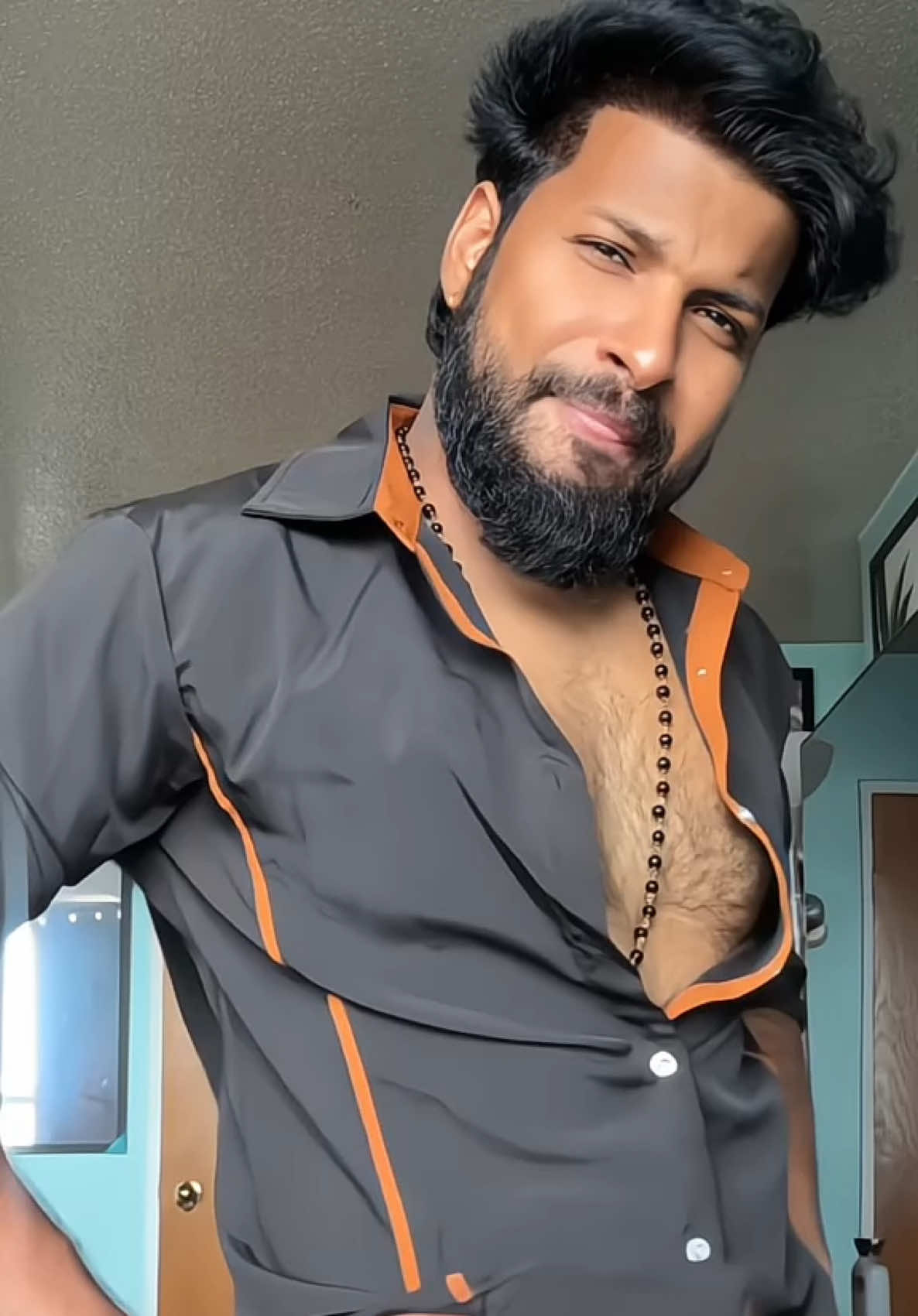 @Dhilak
