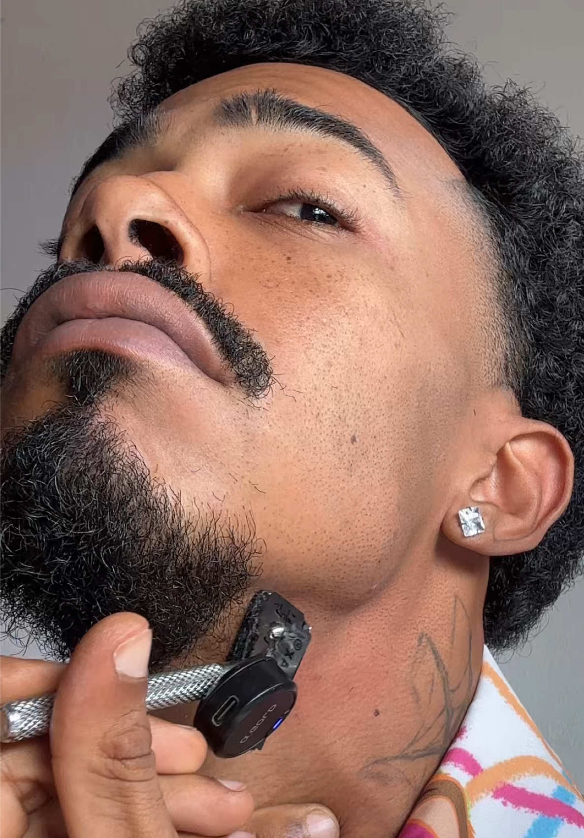 @👑REI DO BIGODE👑