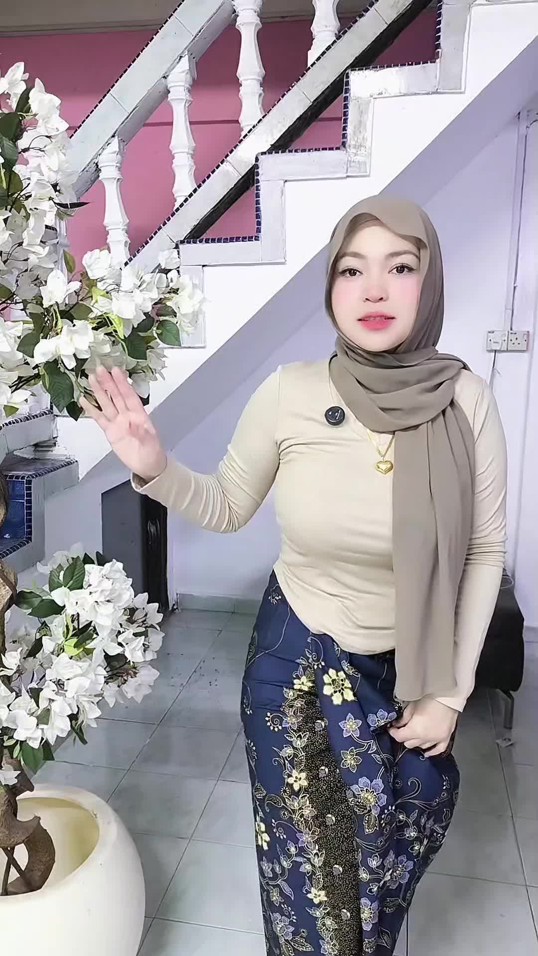 @E F A 🐼