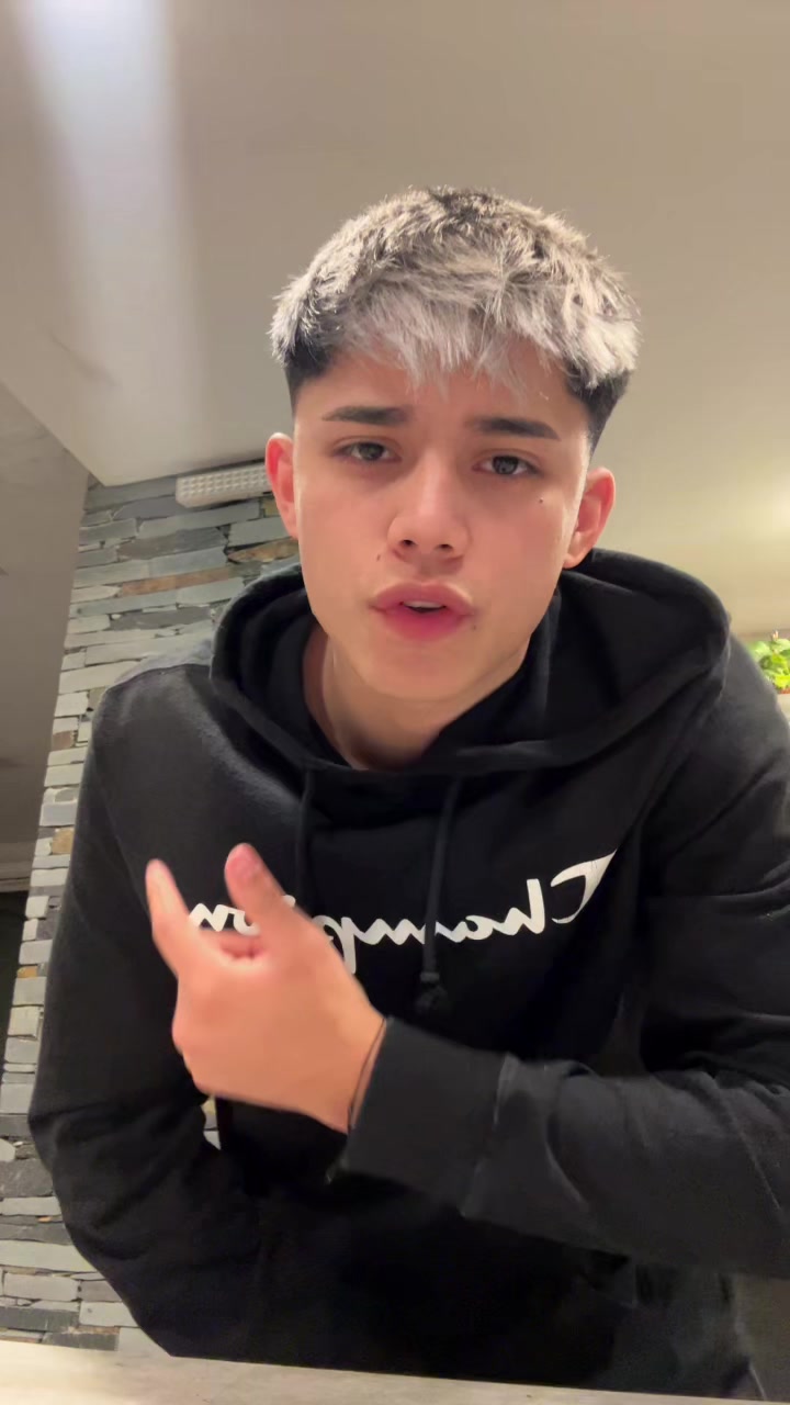 @laureanogomezz