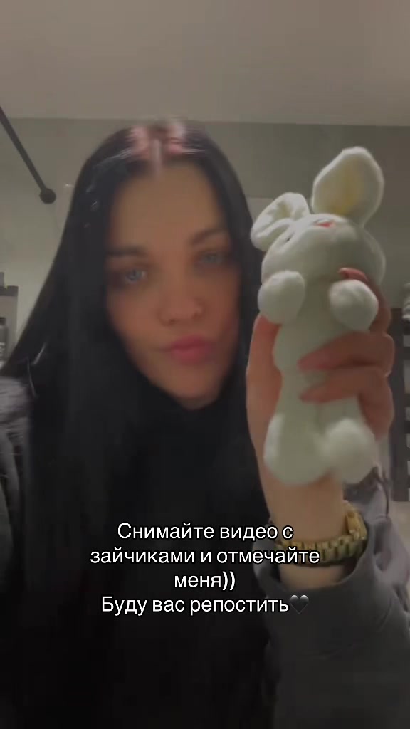 @Anna Varta