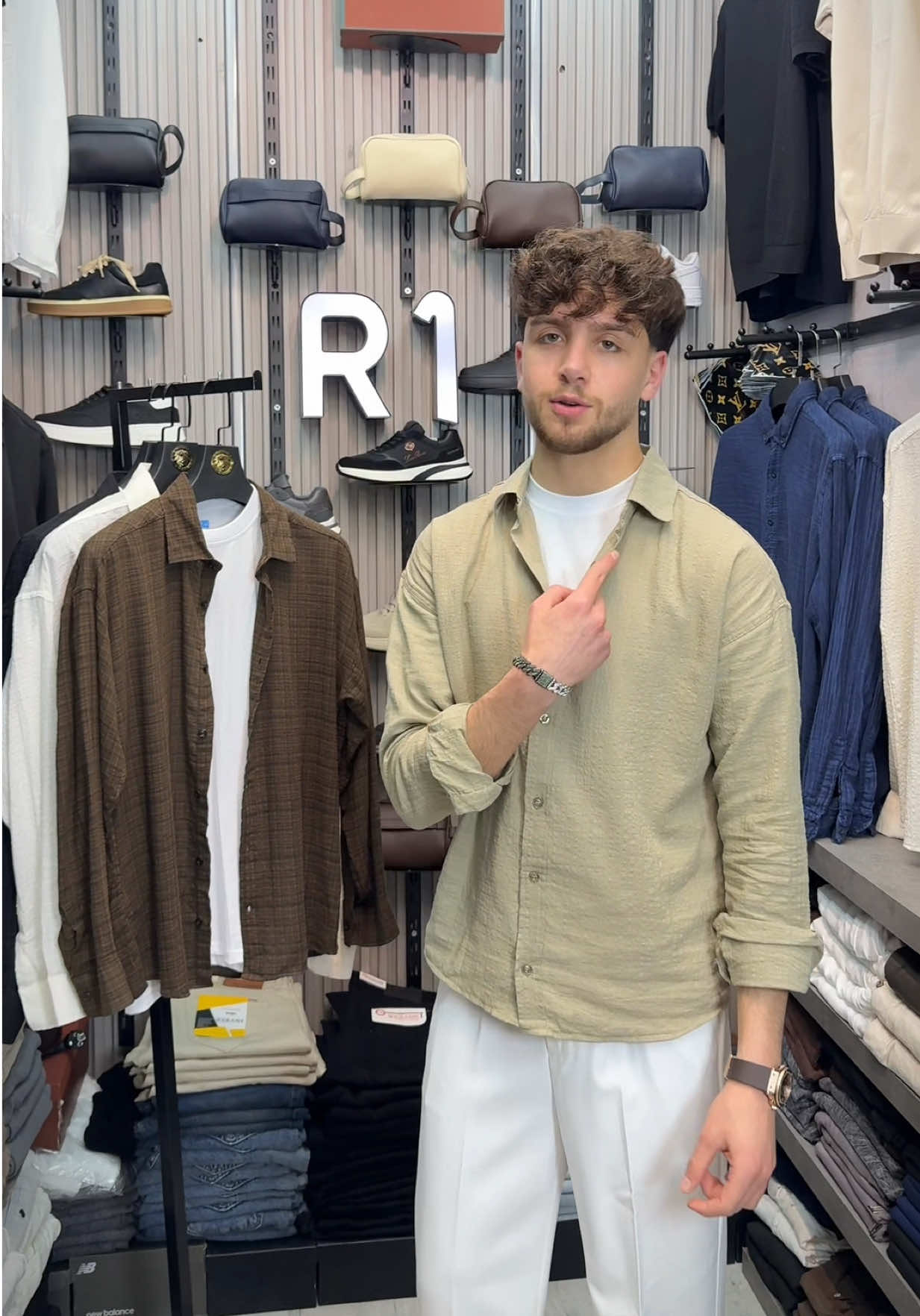 @r1show