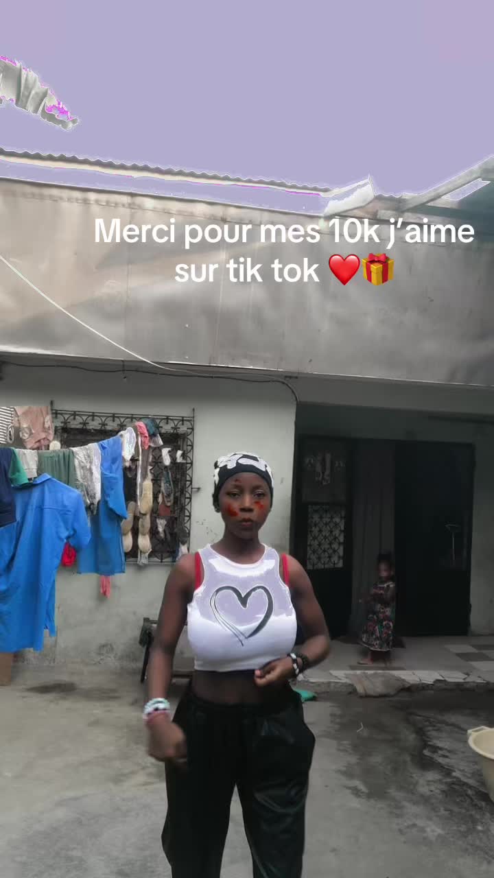 @Angel com&eacute;die 🎥