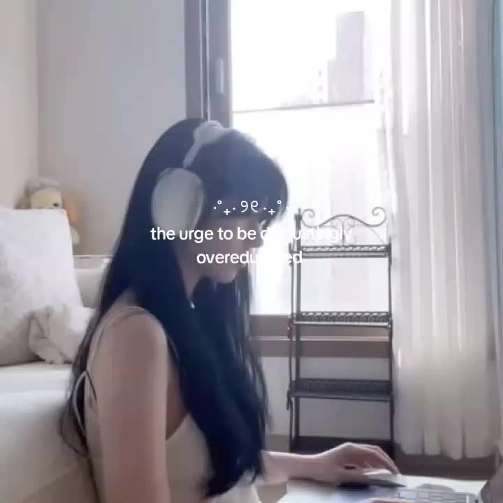 @selena