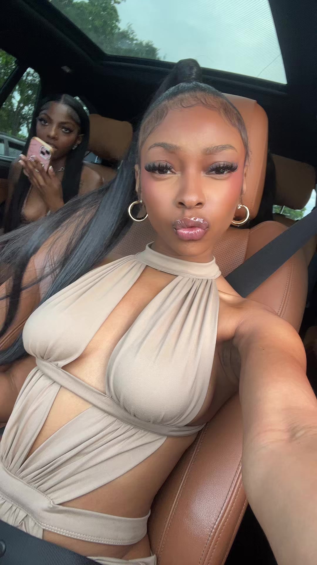 @Na Na👸🏽🧎🏽&zwj;♀️🧎🏽&zwj;♂️