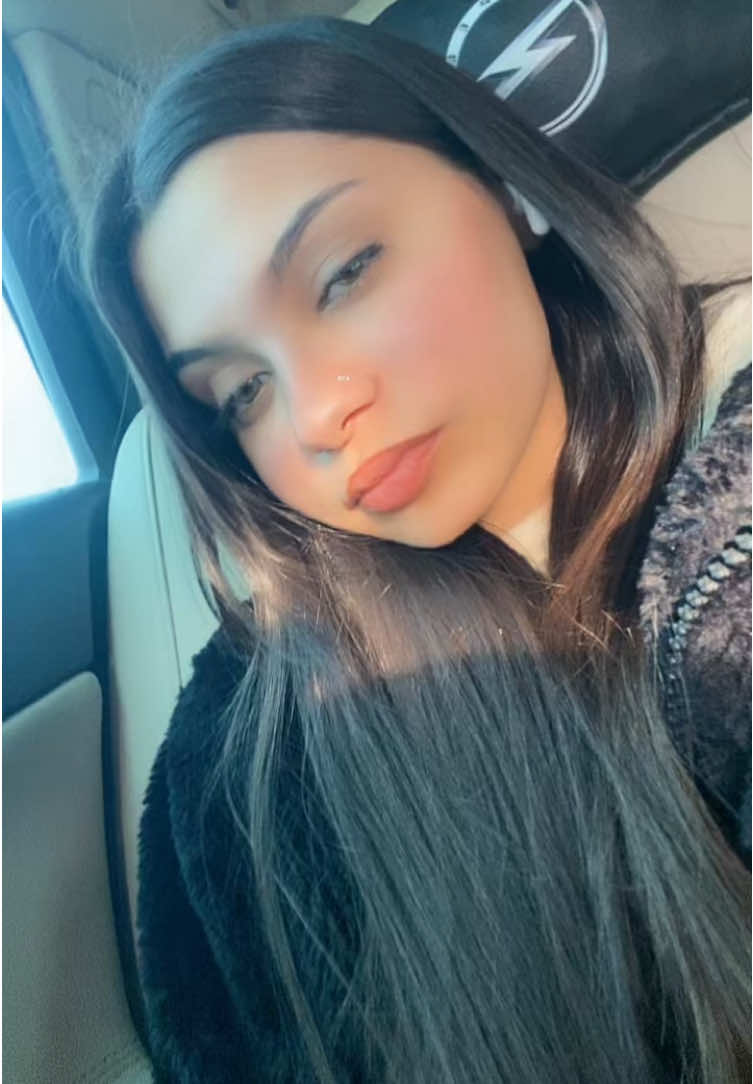 @aanch1._