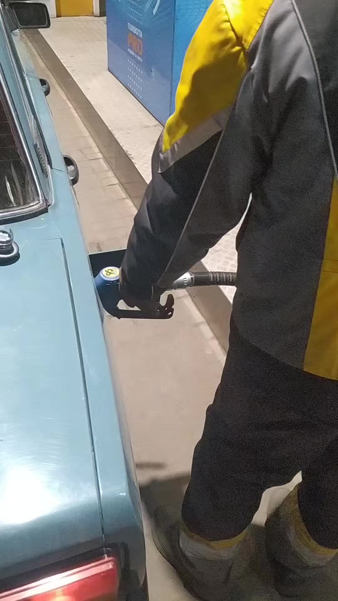 @Ж.Е.Н.Д.О.С.И.К