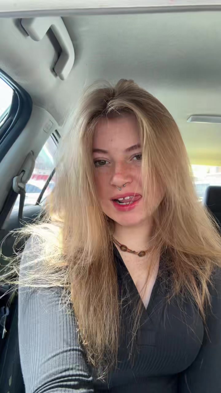 @☺️