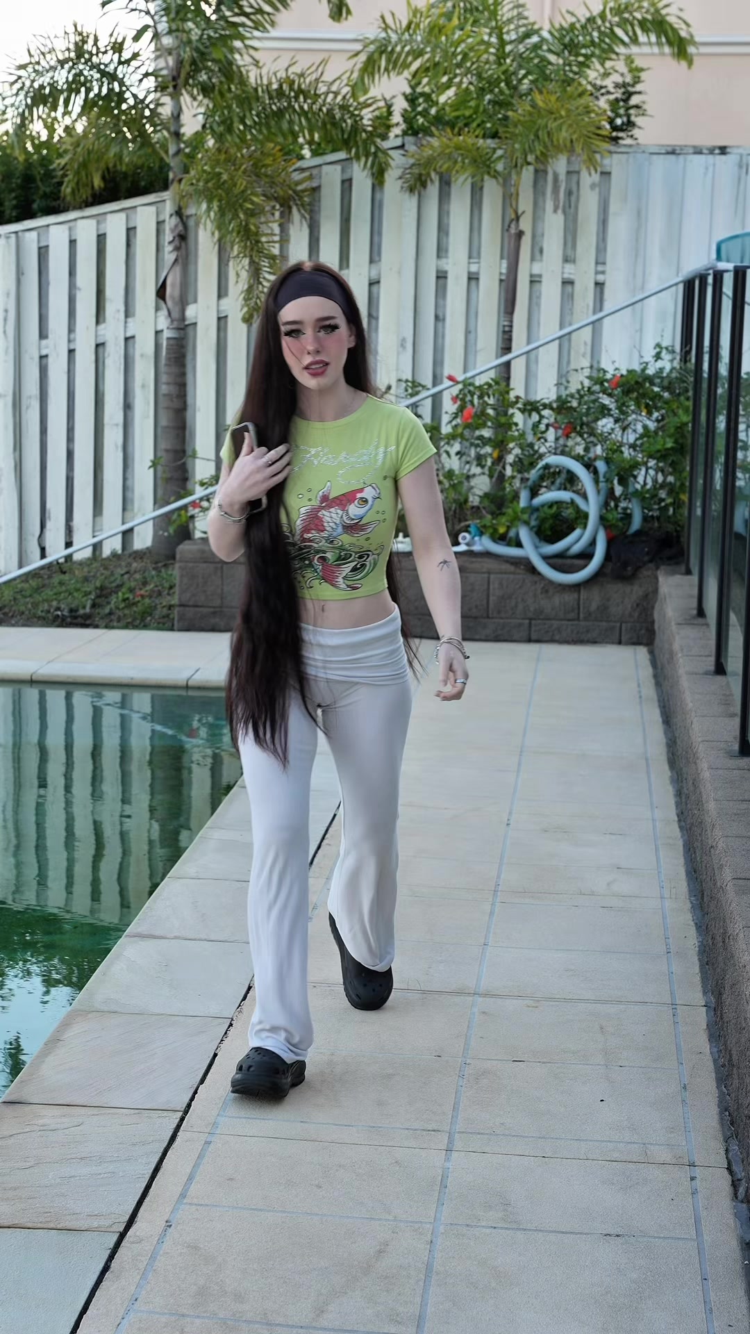 @lara walks