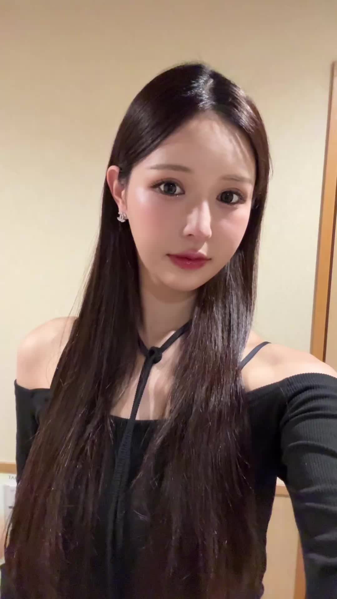 @🐰