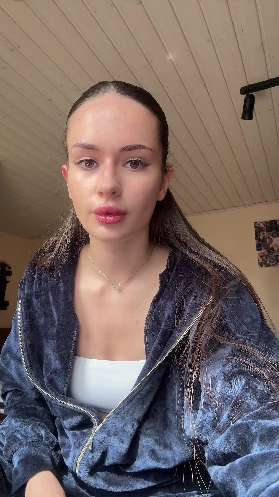 @МАЛИШКІНА