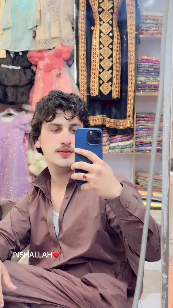 @👑احمد ضیاء وزیری🥀