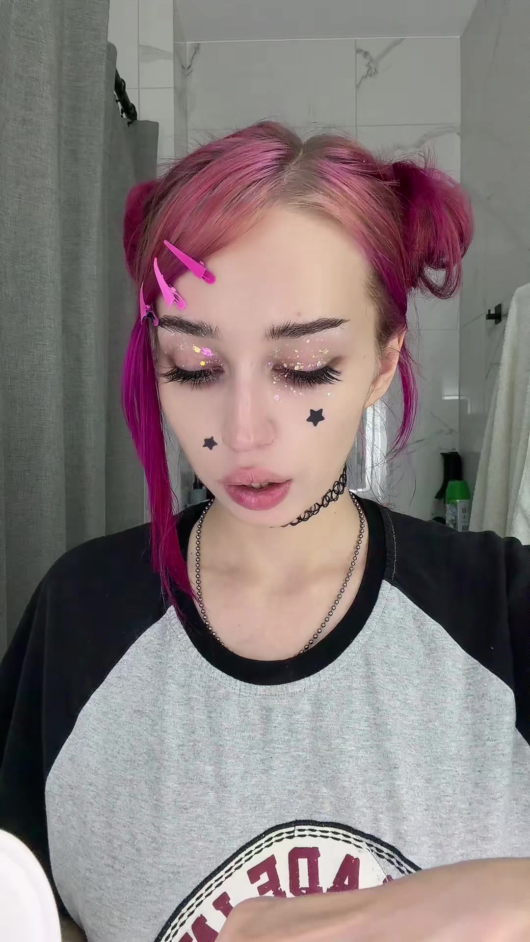 @аня anoharda