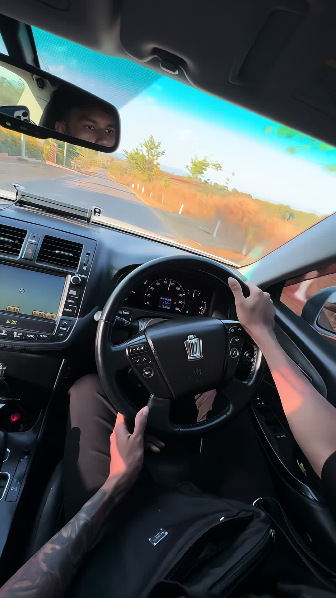 @𝗥𝗘𝗬