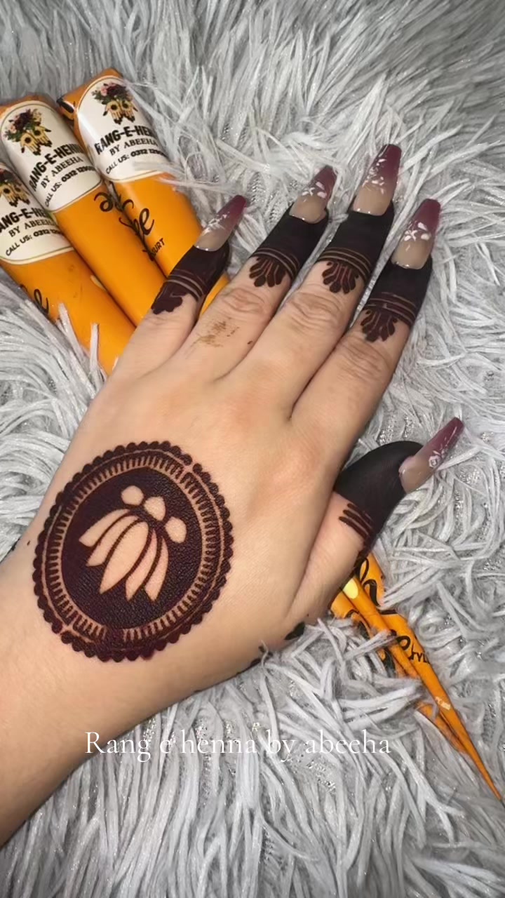 @Rang e henna by Abeeha🌸