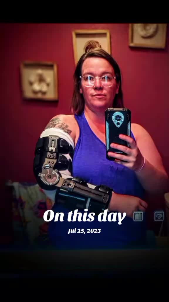 @NotJolene "The Terminator" 🦍