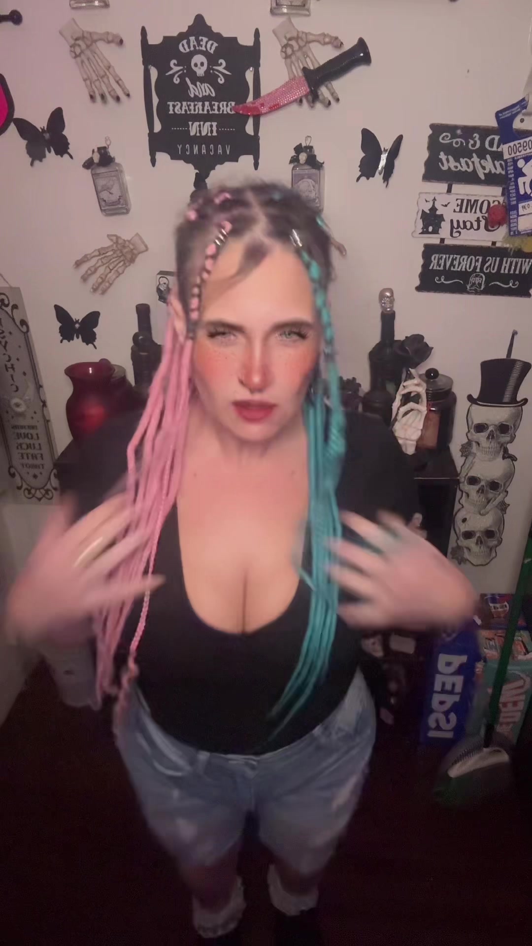 @crazyscorpiochix80