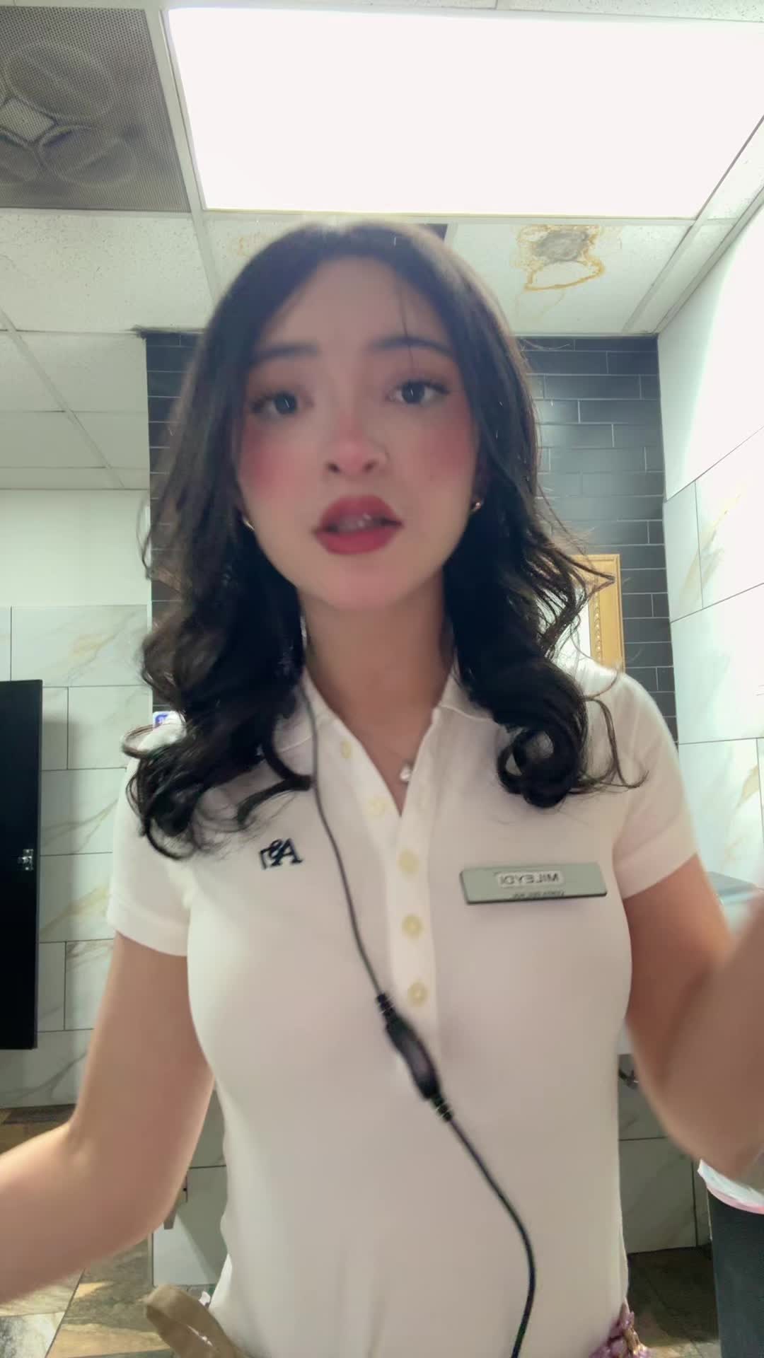 @⋆˚࿔ 𝓜𝓲𝓵𝓮𝔂 𝜗𝜚˚