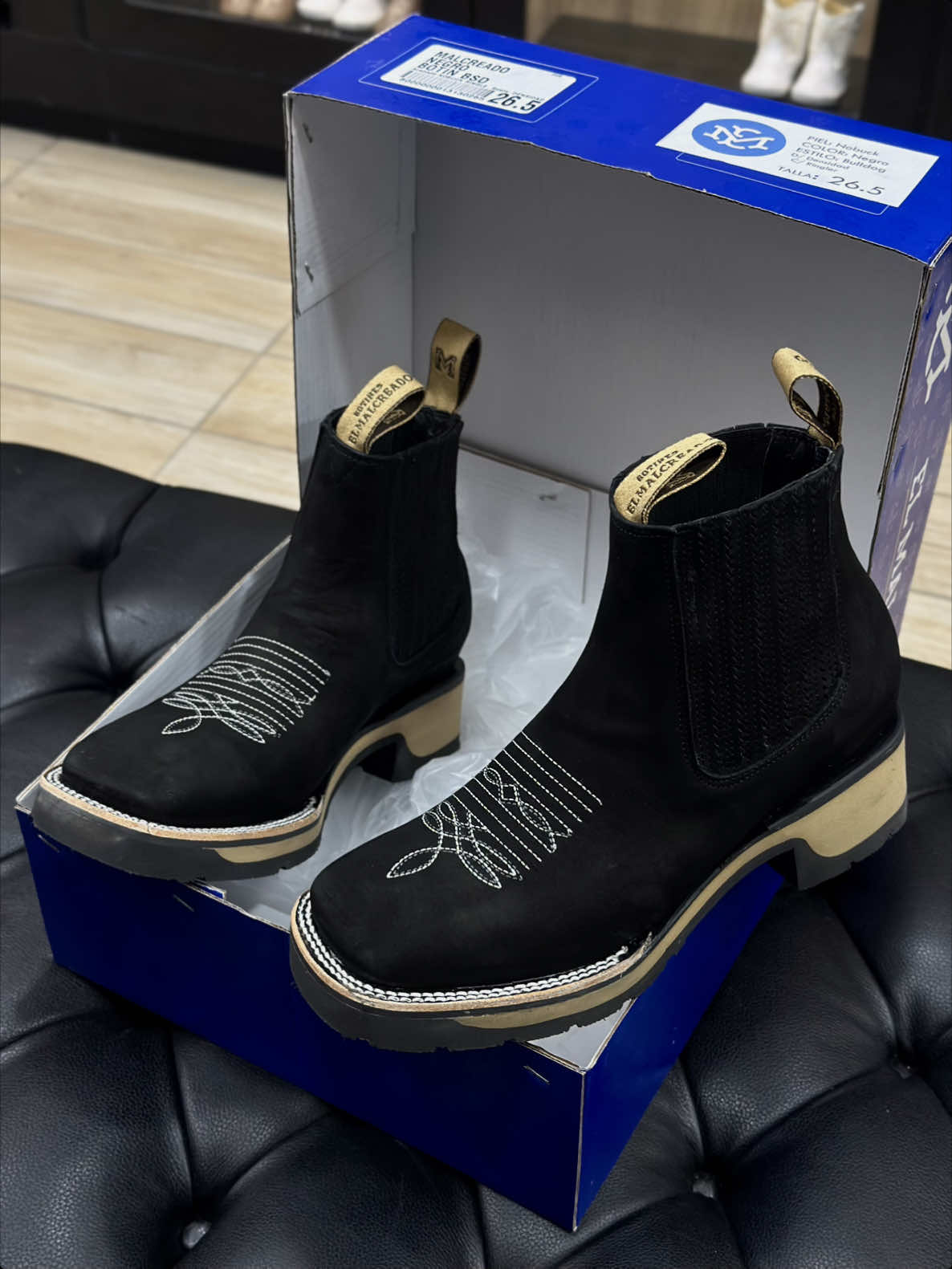 @Lara boots