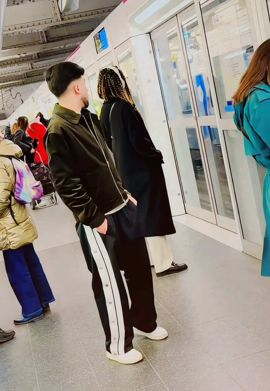 @𝐀𝐖么𝐈𝐒O 🇫🇷🍁