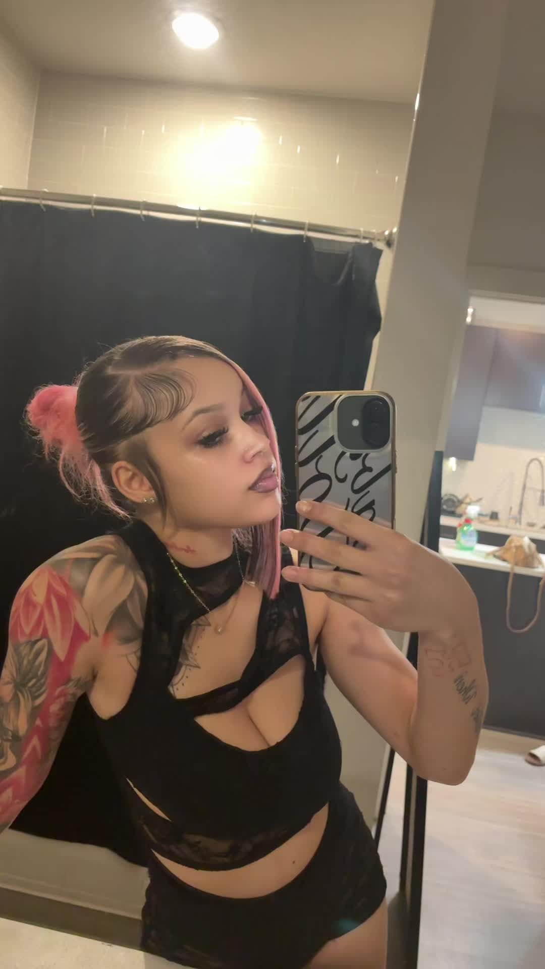 @MK