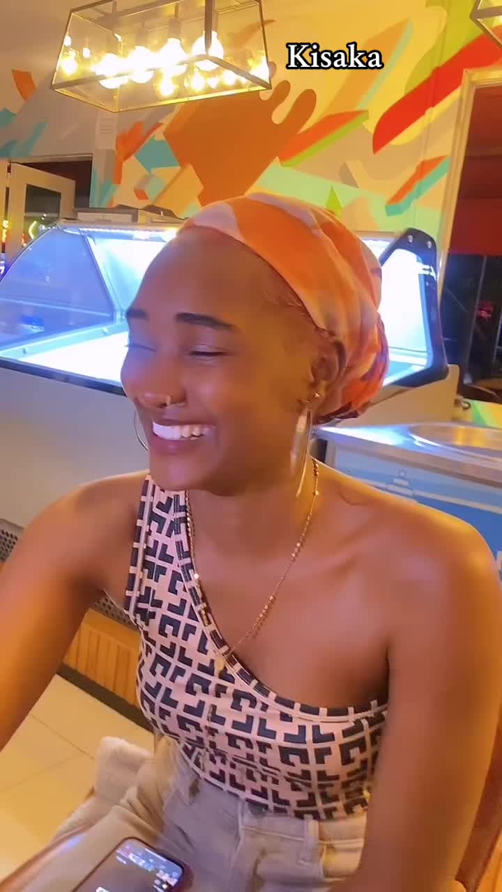 @Lizz_queen