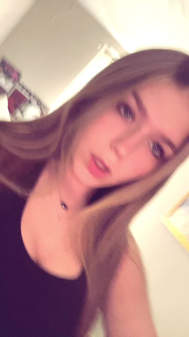 @moni2thurl😉