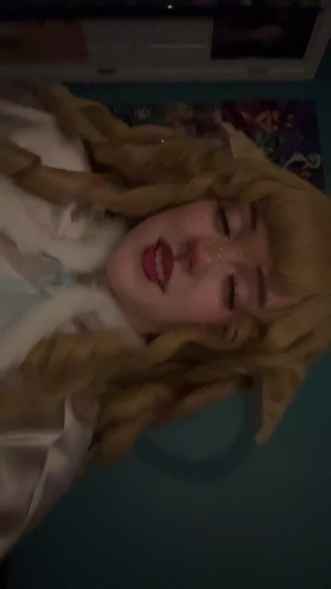 @Luka is cosplaying